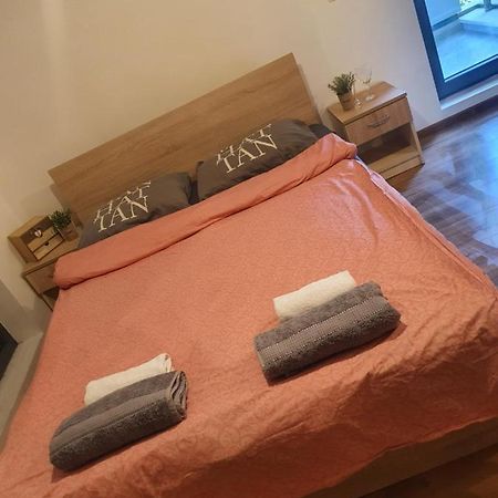 Idea Lux Apartment Софія Екстер'єр фото